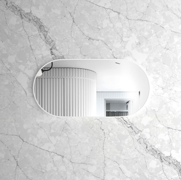 How to Specify a Smart Bathroom Mirror: Buyer’s Checklist