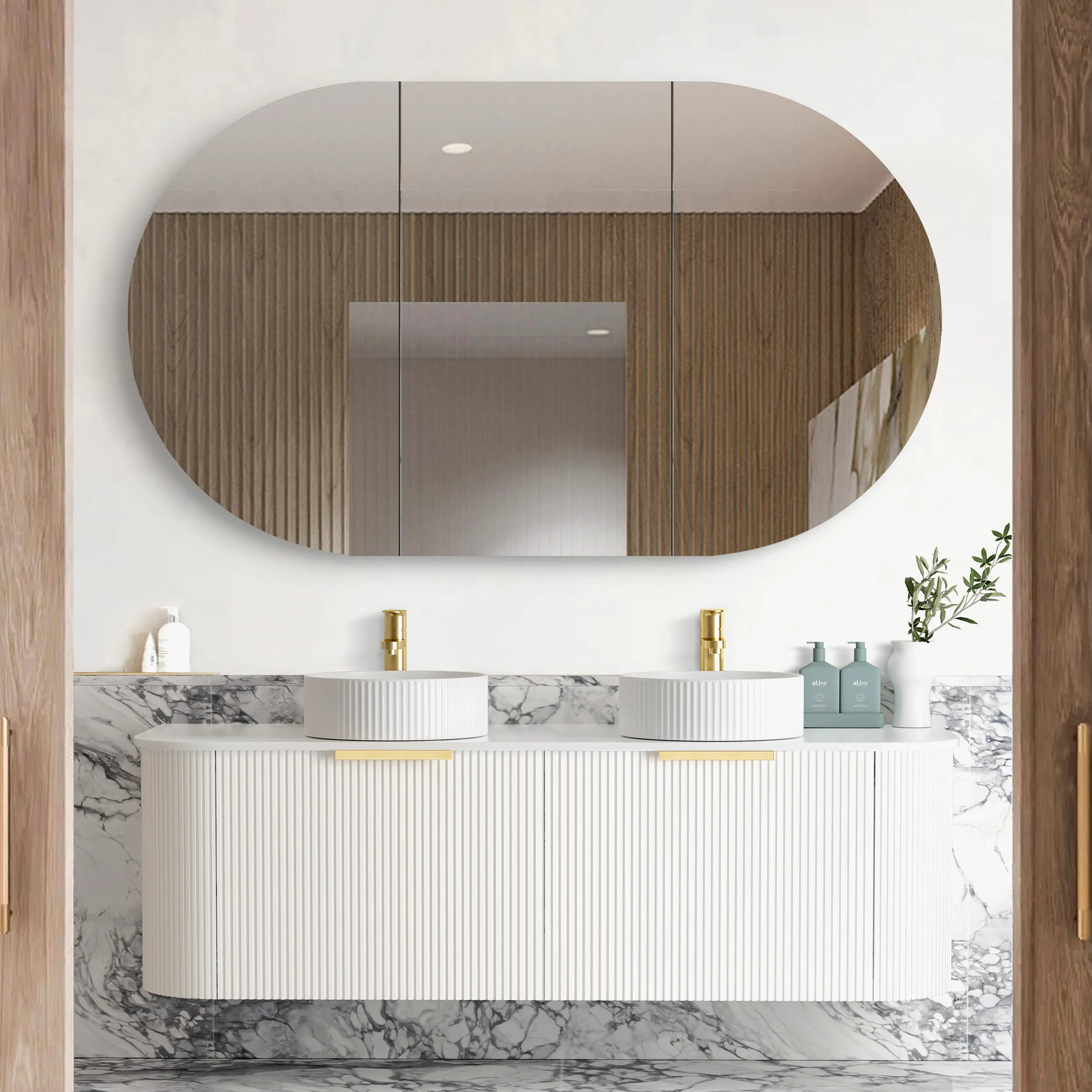 ArcQuay Noosa White Laundry Natural Carrara / White – 1300mm; 1060mm